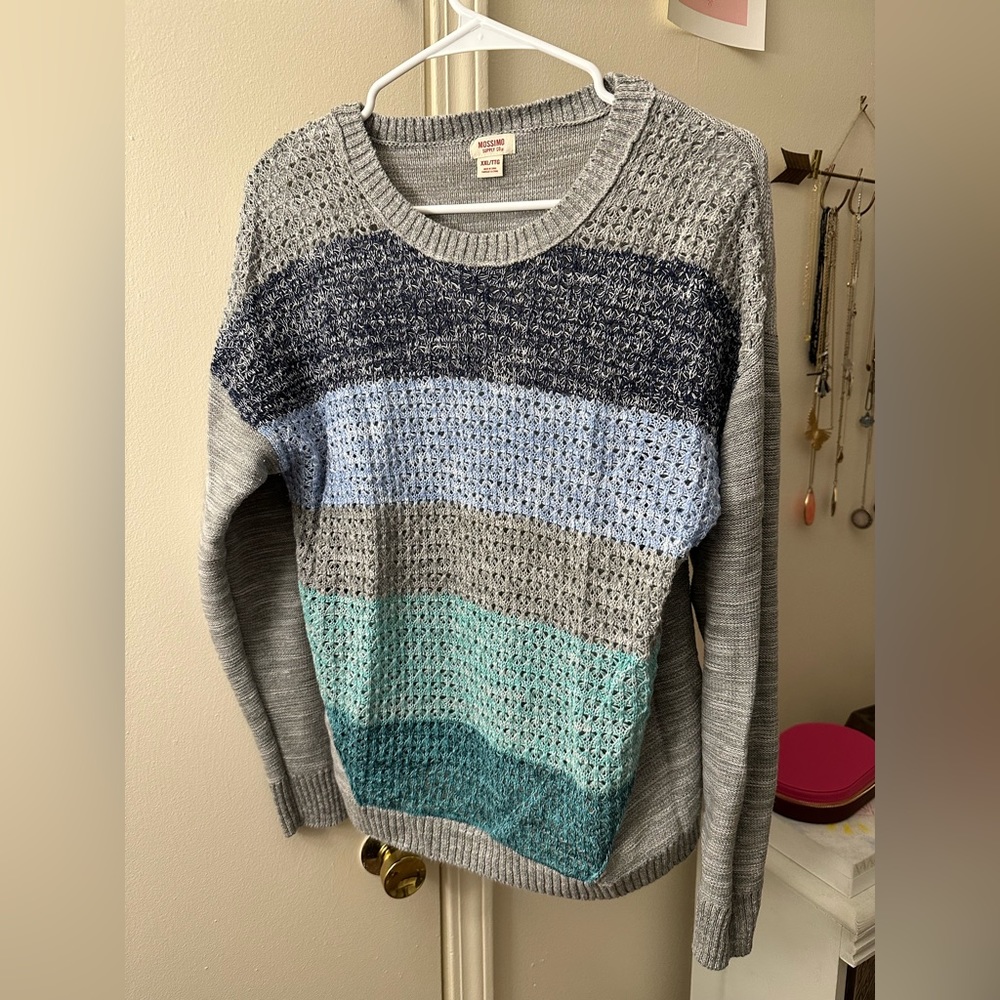 Blue color block XXL sweater (fits like XL)